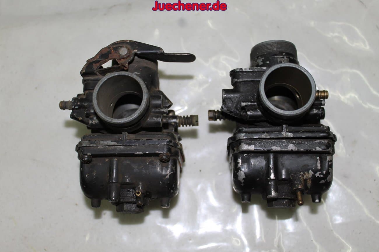 Yamaha RD250 Vergaser 2x Vergaserbatterie Motorstop Jan Althoetmar Yamaha RD250 Vergaser 2x Vergaserbatterie Motorstop Jan Althoetmar