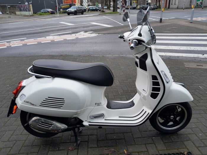 Vespa GTS 300 SUPER E5 – Bild 5