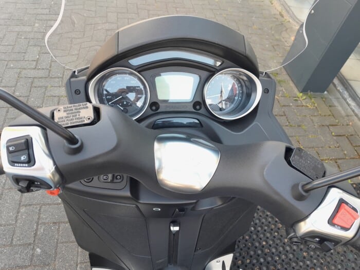 Piaggio MP3 300 SPORT E5 – Bild 5