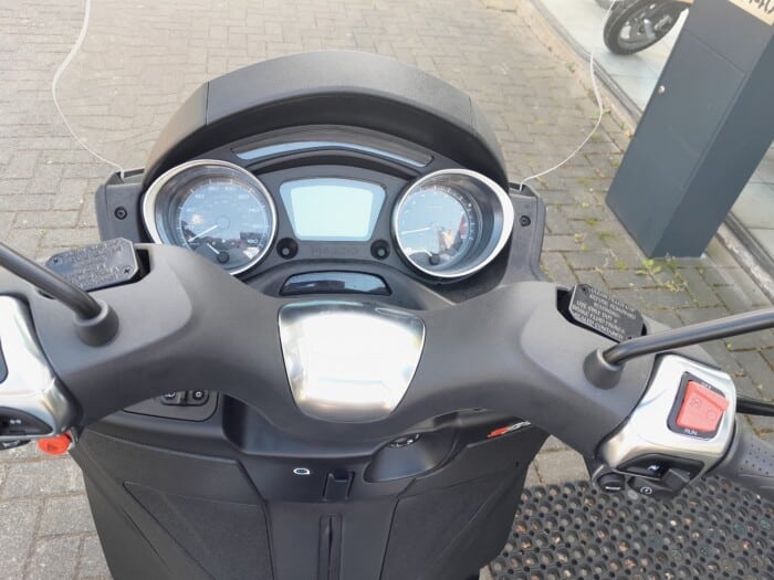 Piaggio MP3 300 HPE S E5 – Bild 6