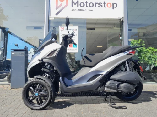 Piaggio Mp3 300 Hpe E5 07 Scaled