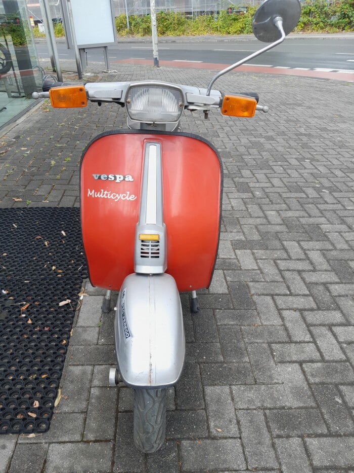 Vespa V50 N – Bild 2
