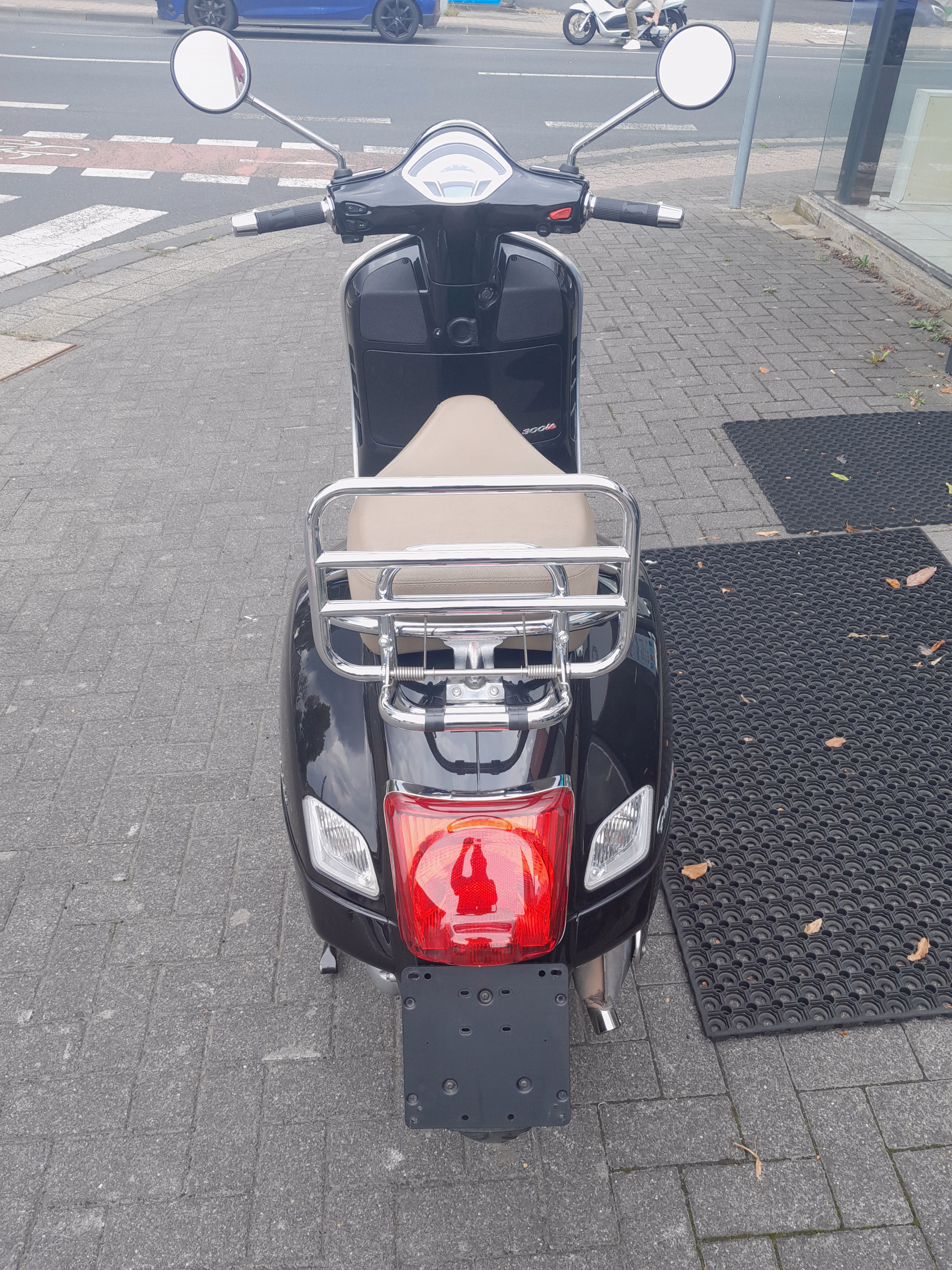 Vespa VESPA GTS 300 ABS – Bild 4