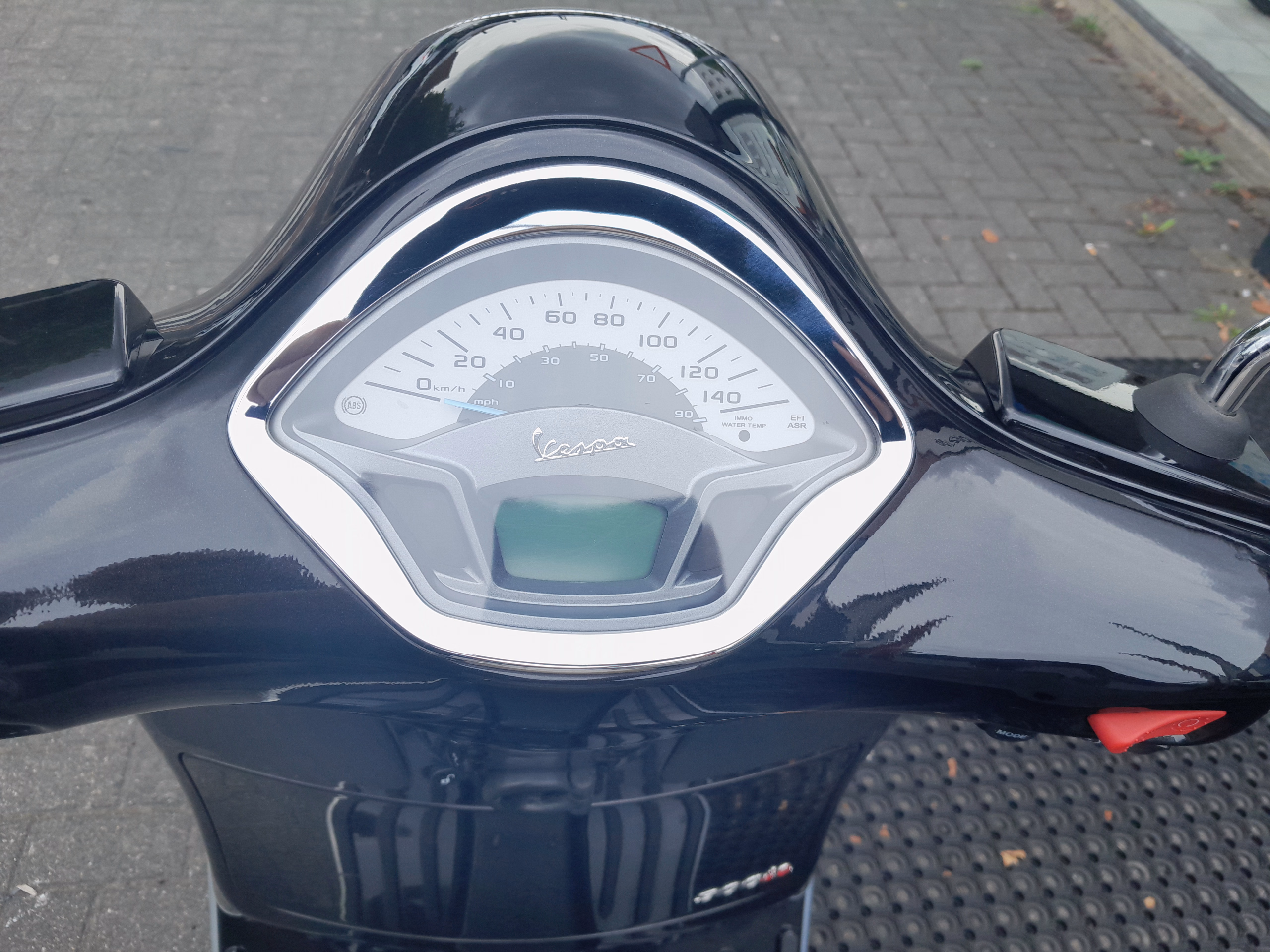 Vespa VESPA GTS 300 ABS – Bild 5