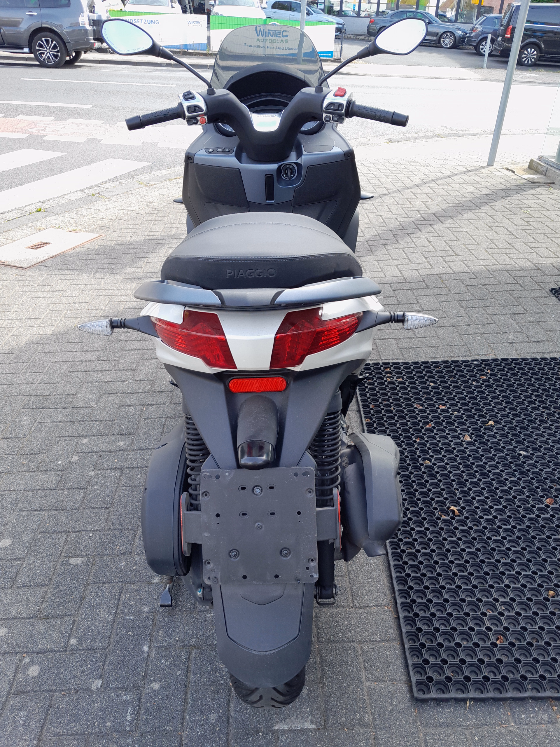 Piaggio MP3 300 HPE E5 – Bild 4